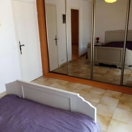 Apartment 06av3 - Bas De Dans Un Cadre Magnifique !