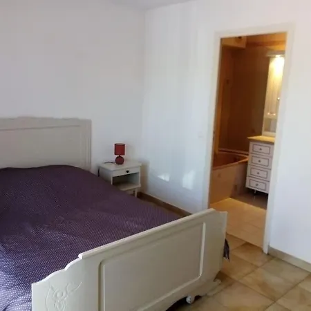 Apartment 06av3 - Bas De Dans Un Cadre Magnifique ! Antibes